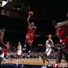 1.76复古月卡传奇